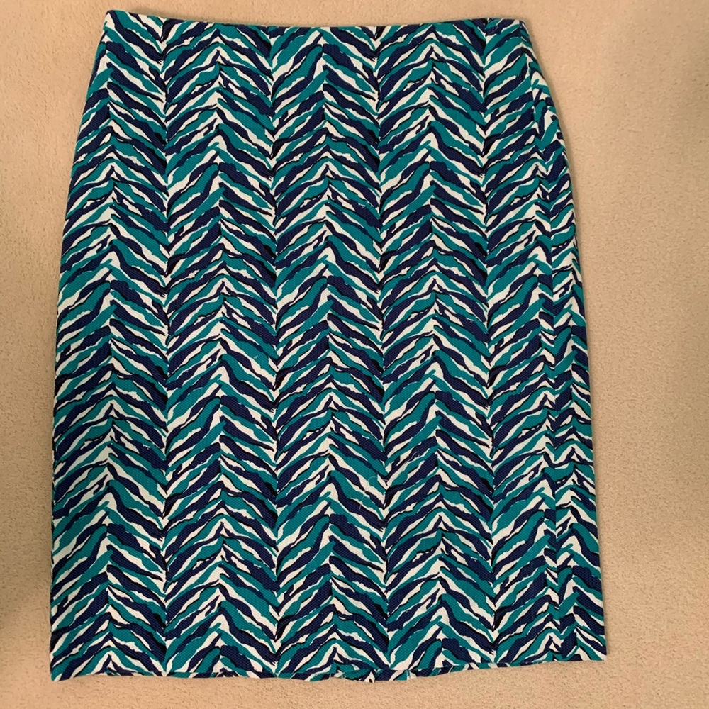 * $5 with $15+ bundle * Talbots pencil skirt size 8